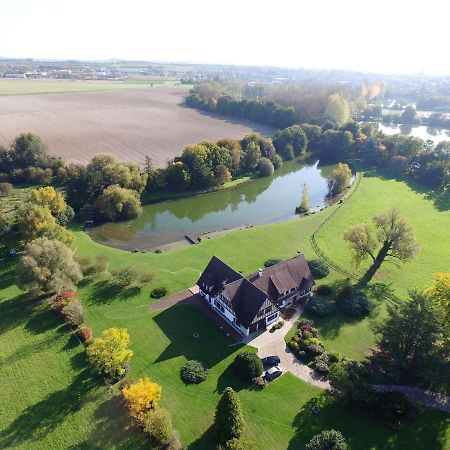 Domaine D'Aveluy Bed and Breakfast Exteriör bild